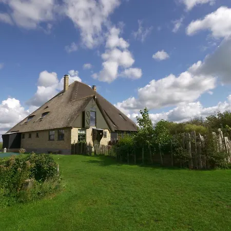 't Staartstuk, In Natuurgebied En Vlakbij Het *
